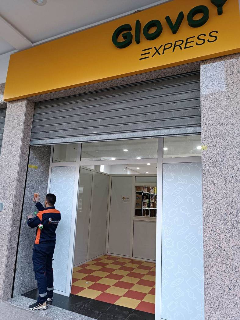 Points de vente — Rénova Ultra Services à Marrakech : Traitement des encadrements et des seuils.